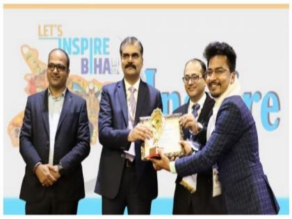 Media Trendz founder Rohit Kumar honoured with "Bihar Vibhuti Samman | Media Trendz founder Rohit Kumar honoured with "Bihar Vibhuti Samman