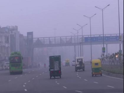 Delhi's air quality continues to remain in 'very poor' quality, AQI docks at 343 | Delhi's air quality continues to remain in 'very poor' quality, AQI docks at 343