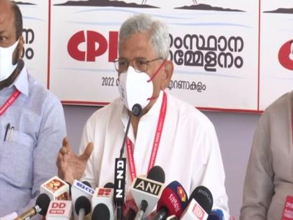 'Weakened' Congress unable to challenge BJP, says Sitaram Yechury | 'Weakened' Congress unable to challenge BJP, says Sitaram Yechury