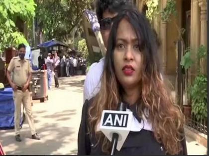Lawyer Jayshree Patil named accused in MSRTC workers protest at Sharad Pawar's residence | Lawyer Jayshree Patil named accused in MSRTC workers protest at Sharad Pawar's residence