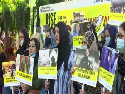 Delhi: Afghan Refugees Women's Association holds protest to support females in Afghanistan | Delhi: Afghan Refugees Women's Association holds protest to support females in Afghanistan Delhi: Afghan Refugees Women's Association holds protest to support females in Afghanistan | Delhi: Afghan Refugees Women's Association holds protest to support females in Afghanistan