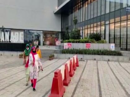 Gurugram mall restricts visitors' entry after 5 pm amid rising COVID-19 cases | Gurugram mall restricts visitors' entry after 5 pm amid rising COVID-19 cases