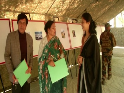 Indian Army organises photography competition in J-K's Poonch | Indian Army organises photography competition in J-K's Poonch