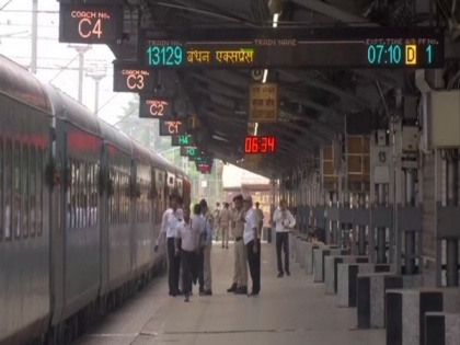 Train services between India, Bangladesh resume | Train services between India, Bangladesh resume