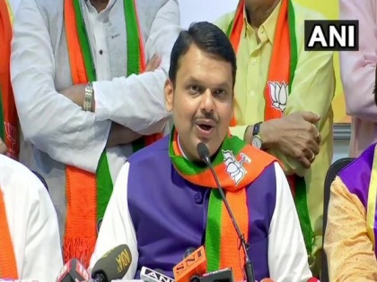 15 independent MLAs ready to join BJP: Fadnavis | 15 independent MLAs ready to join BJP: Fadnavis