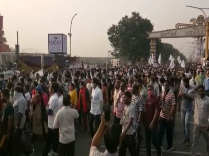 Run organised against privatisation of Visakhapatnam Steel Plant | Run organised against privatisation of Visakhapatnam Steel Plant