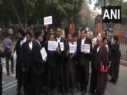 Lawyers protest outside SC, demand enforcement of Lawyers Protection Act | Lawyers protest outside SC, demand enforcement of Lawyers Protection Act