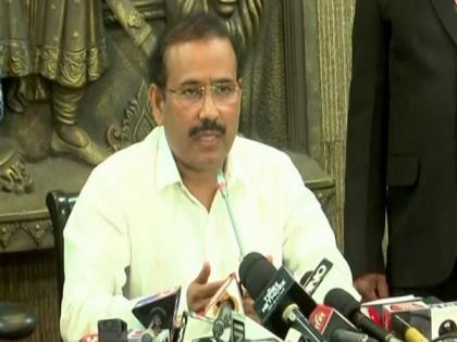 Malls to remain open, says Maharashtra Health Minister | Malls to remain open, says Maharashtra Health Minister
