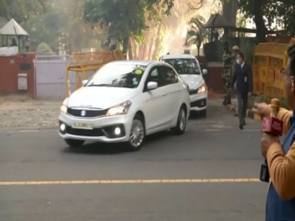 FM leaves her residence for North Block ahead of presenting Union Budget | FM leaves her residence for North Block ahead of presenting Union Budget