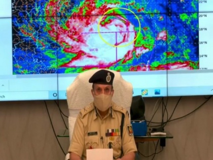 Cyclone Yaas: Evacuation process to get over by evening, Odisha Police gears up with high-end equipment for rescue operations | Cyclone Yaas: Evacuation process to get over by evening, Odisha Police gears up with high-end equipment for rescue operations
