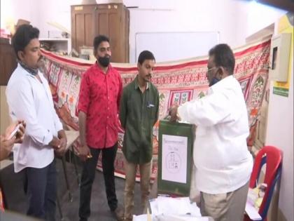 Polling for phase 1 of Gram Panchayat polls in Andhra underway | Polling for phase 1 of Gram Panchayat polls in Andhra underway