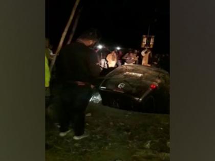 6 dead after car falls into well in Madhya Pradesh's Chhatarpur | 6 dead after car falls into well in Madhya Pradesh's Chhatarpur 6 dead after car falls into well in Madhya Pradesh's Chhatarpur | 6 dead after car falls into well in Madhya Pradesh's Chhatarpur