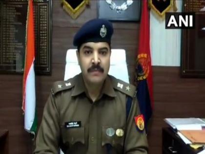 Firing between two groups of lawyers in Ghaziabad | Firing between two groups of lawyers in Ghaziabad Firing between two groups of lawyers in Ghaziabad | Firing between two groups of lawyers in Ghaziabad