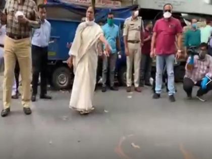 Bengal CM directs officials, vendors to practice social distancing | Bengal CM directs officials, vendors to practice social distancing Bengal CM directs officials, vendors to practice social distancing | Bengal CM directs officials, vendors to practice social distancing