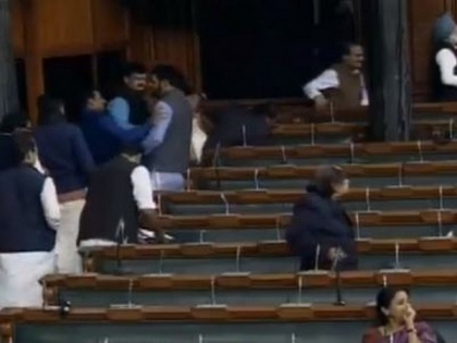 Congress MPs stage walkout from LS in protest against Unnao incident | Congress MPs stage walkout from LS in protest against Unnao incident