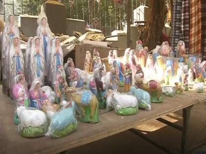 Markets get festive in Ranchi ahead of Christmas | Markets get festive in Ranchi ahead of Christmas Markets get festive in Ranchi ahead of Christmas | Markets get festive in Ranchi ahead of Christmas