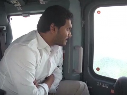 Andhra CM conducts aerial survey of flood-affected regions | Andhra CM conducts aerial survey of flood-affected regions