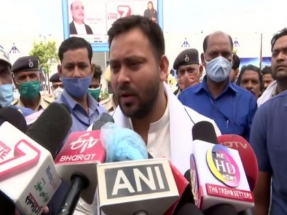 Nitish Kumar's credibility is completely destroyed : Tejashwi Yadav | Nitish Kumar's credibility is completely destroyed : Tejashwi Yadav