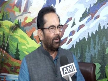 Naqvi slams Congress for calling Rajnath's Shastra puja a 'tamasha' | Naqvi slams Congress for calling Rajnath's Shastra puja a 'tamasha'