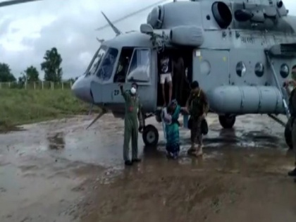 IAF airlifts people from flood-affected areas in MP's Sehore | IAF airlifts people from flood-affected areas in MP's Sehore