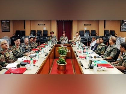 Northern Army commander chairs meeting to review operational readiness in J-K | Northern Army commander chairs meeting to review operational readiness in J-K