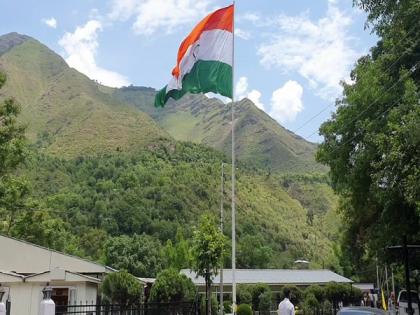 Army renovates cafe, installs national flag at Kaman Post, Uri | Army renovates cafe, installs national flag at Kaman Post, Uri