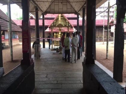 Theft reported at Kottayam's Thirunakkara Mahadeva Temple | Theft reported at Kottayam's Thirunakkara Mahadeva Temple