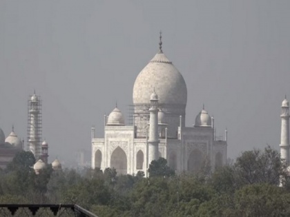 COVID-19: Agra's tourism sector suffers due to lack of international flights, domestic visitors | COVID-19: Agra's tourism sector suffers due to lack of international flights, domestic visitors