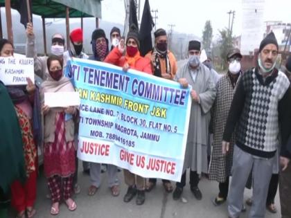 J-K: Kashmiri Pandits observe 'Exodus Day', demand justice for victims | J-K: Kashmiri Pandits observe 'Exodus Day', demand justice for victims