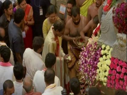 Telangana: KCR performs pooja in garbhagriha of newly-revamped Yadadri Temple | Telangana: KCR performs pooja in garbhagriha of newly-revamped Yadadri Temple