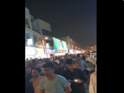 Protest in Dubai against Imran Khan's ouster | Protest in Dubai against Imran Khan's ouster