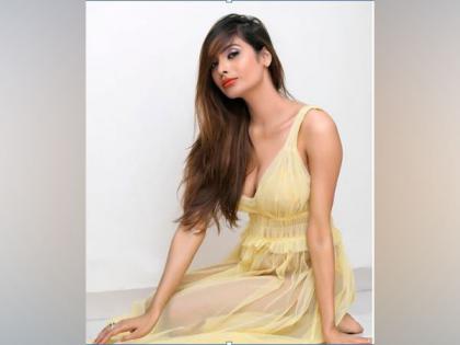 Ayeesha Aiman wraps up shoot for her new web series Inspector Avinash | Ayeesha Aiman wraps up shoot for her new web series Inspector Avinash Ayeesha Aiman wraps up shoot for her new web series Inspector Avinash | Ayeesha Aiman wraps up shoot for her new web series Inspector Avinash