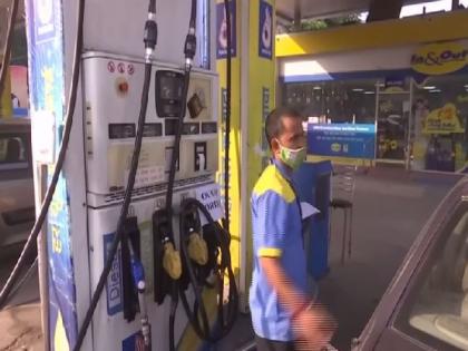 Rising fuel prices generate mixed responses in Delhi | Rising fuel prices generate mixed responses in Delhi