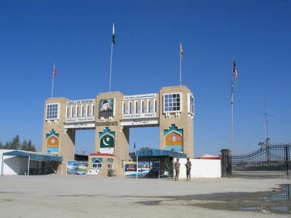 Pak-Afghan border to reopen for 4 days amid virus crisis | Pak-Afghan border to reopen for 4 days amid virus crisis