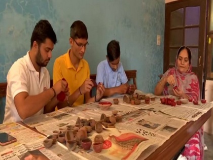 Chandigarh-based group raises money for children's education by reusing earthen lamps | Chandigarh-based group raises money for children's education by reusing earthen lamps