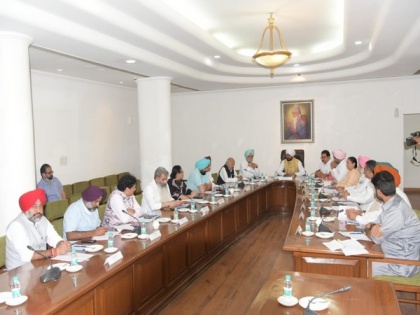 Punjab CM asks ministers to give appointment letters to kin of farmers who died in agri laws protest | Punjab CM asks ministers to give appointment letters to kin of farmers who died in agri laws protest