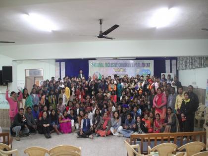 At children's Parliament, 'ministers' pledge to 'leave no child behind' | At children's Parliament, 'ministers' pledge to 'leave no child behind' At children's Parliament, 'ministers' pledge to 'leave no child behind' | At children's Parliament, 'ministers' pledge to 'leave no child behind'