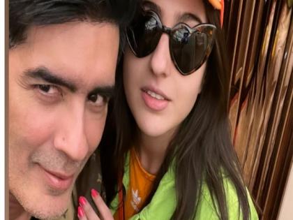 Sara Ali Khan sports casual look as she poses for photo with Manish Malhotra | Sara Ali Khan sports casual look as she poses for photo with Manish Malhotra Sara Ali Khan sports casual look as she poses for photo with Manish Malhotra | Sara Ali Khan sports casual look as she poses for photo with Manish Malhotra