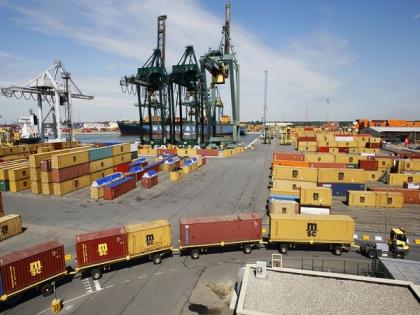 Thousands of containers, vehicles destined for Russia blocked in Belgian ports | Thousands of containers, vehicles destined for Russia blocked in Belgian ports