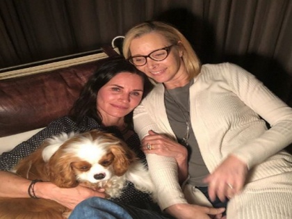 Lisa Kudrow wishes her 'genius generous gorgeous grounded great good FRIEND' Courteney Cox on her birthday | Lisa Kudrow wishes her 'genius generous gorgeous grounded great good FRIEND' Courteney Cox on her birthday