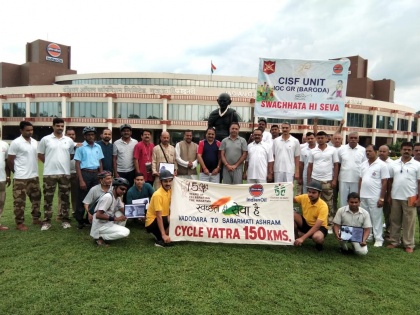 CISF launches cycle rally to spread Bapu's teachings | CISF launches cycle rally to spread Bapu's teachings