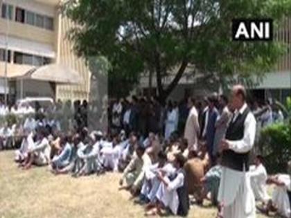 PoK govt employees stage protest againtst Pak discriminatory financial policies | PoK govt employees stage protest againtst Pak discriminatory financial policies PoK govt employees stage protest againtst Pak discriminatory financial policies | PoK govt employees stage protest againtst Pak discriminatory financial policies