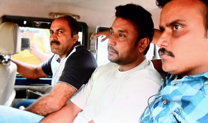 Fan murder case: Darshan, Pavithra Gowda request Supreme Court not to cancel bail | Fan murder case: Darshan, Pavithra Gowda request Supreme Court not to cancel bail Fan murder case: Darshan, Pavithra Gowda request Supreme Court not to cancel bail | Fan murder case: Darshan, Pavithra Gowda request Supreme Court not to cancel bail