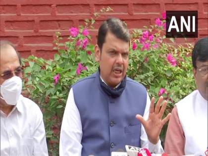 Time to act and not give lectures: Fadnavis to Maha govt over recent COVID-19 spike | Time to act and not give lectures: Fadnavis to Maha govt over recent COVID-19 spike