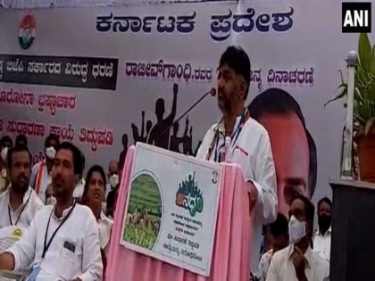 Bengaluru Police Commissioner is trying to fix Congress leaders in violence case: DK Shivakumar | Bengaluru Police Commissioner is trying to fix Congress leaders in violence case: DK Shivakumar