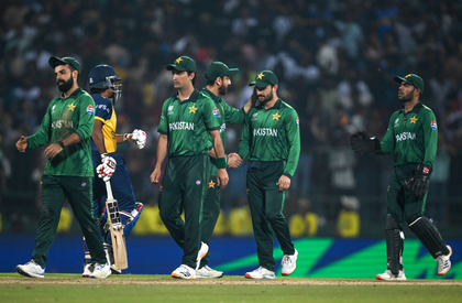 T20 WC: Saqlain Mushtaq holds coach Hesson responsible for all-rounders’ struggles after PAK’s exit | T20 WC: Saqlain Mushtaq holds coach Hesson responsible for all-rounders’ struggles after PAK’s exit