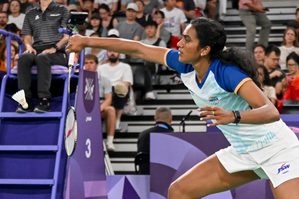 Singapore Open: Sindhu, Prannoy advance to second round | Singapore Open: Sindhu, Prannoy advance to second round