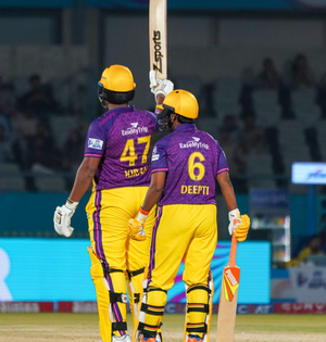 WPL 2025: Navgire, Sehrawat and Henry power UP Warriorz to 166/7 | WPL 2025: Navgire, Sehrawat and Henry power UP Warriorz to 166/7