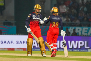 WPL 2025: Smriti Mandhana hits a fantastic 81 as RCB thrash DC by eight wickets | WPL 2025: Smriti Mandhana hits a fantastic 81 as RCB thrash DC by eight wickets