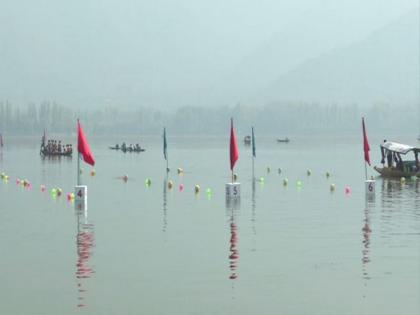 Water sports begin with enthusiasm at Dal Lake maintaining COVID-19 safety norms | Water sports begin with enthusiasm at Dal Lake maintaining COVID-19 safety norms Water sports begin with enthusiasm at Dal Lake maintaining COVID-19 safety norms | Water sports begin with enthusiasm at Dal Lake maintaining COVID-19 safety norms